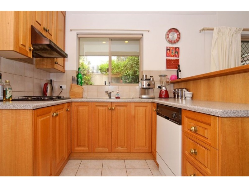 2/6 Brenchley Grove, Kingswood SA 5062