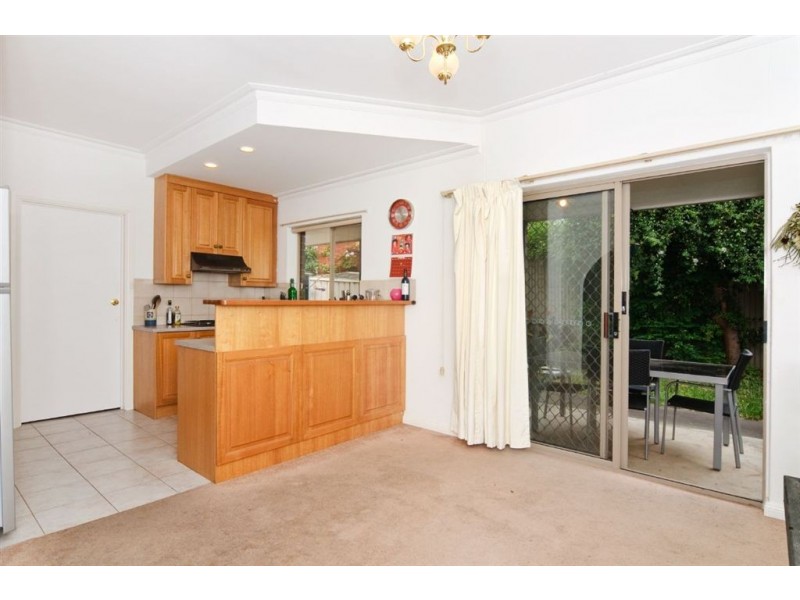 2/6 Brenchley Grove, Kingswood SA 5062