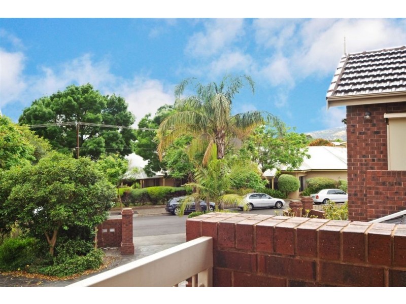 2/6 Brenchley Grove, Kingswood SA 5062