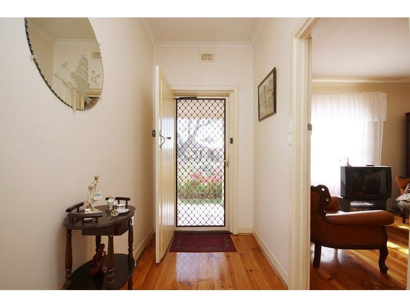 8 Romsey Grove, Melrose Park SA 5039