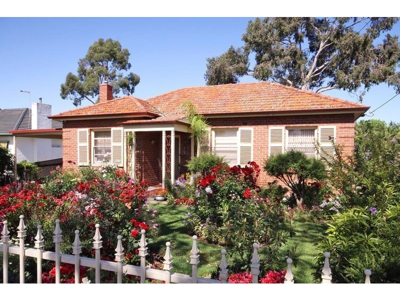 8 Romsey Grove, Melrose Park SA 5039