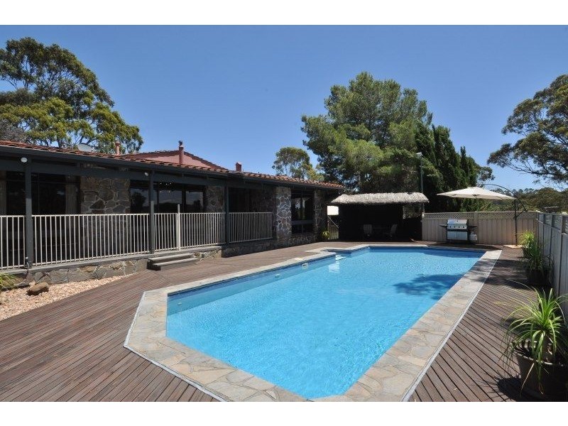 10 Hillsdale Avenue, Coromandel Valley SA 5051