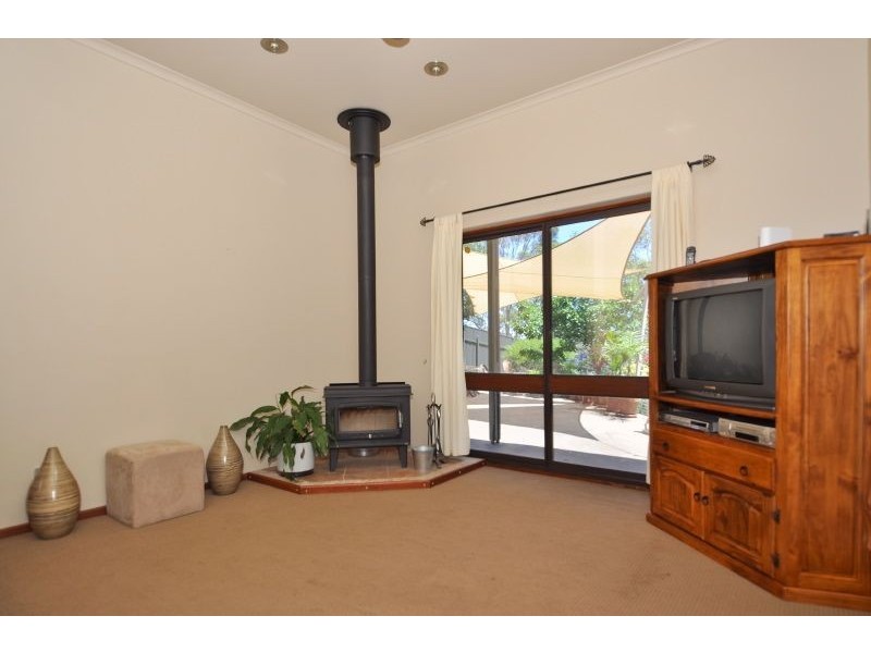 10 Hillsdale Avenue, Coromandel Valley SA 5051