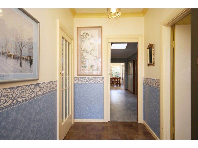 7 Chamberlain Avenue, Clarence Gardens SA 5039