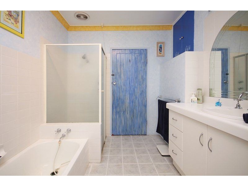 7 Chamberlain Avenue, Clarence Gardens SA 5039