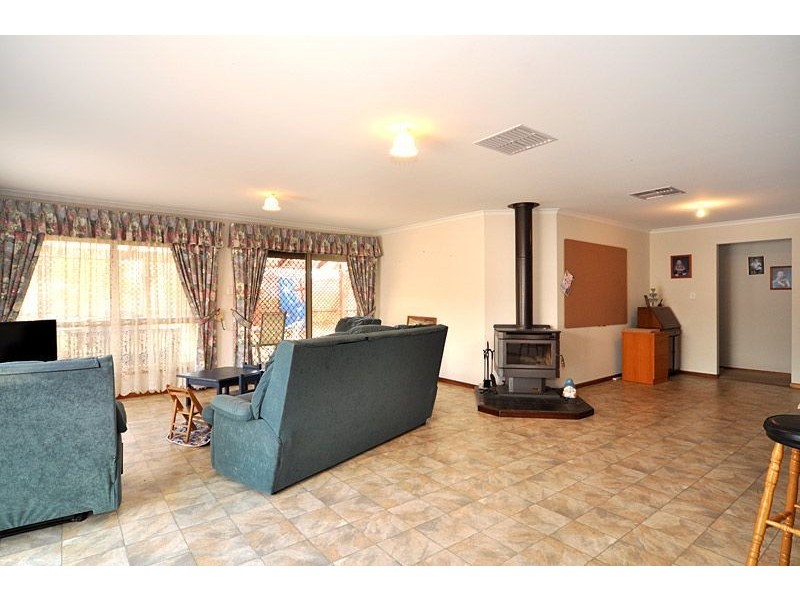 21 Helen Avenue, Aldinga Beach SA 5173