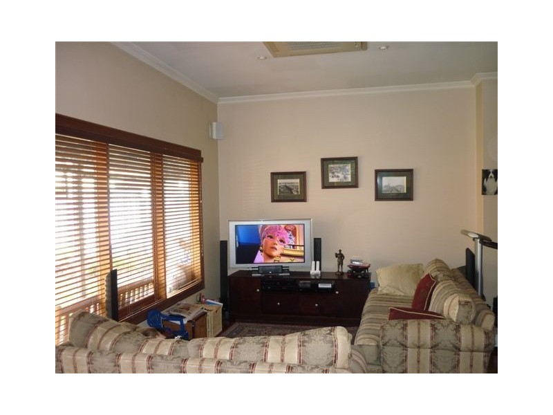 31 Waterloo Street, Glenelg SA 5045