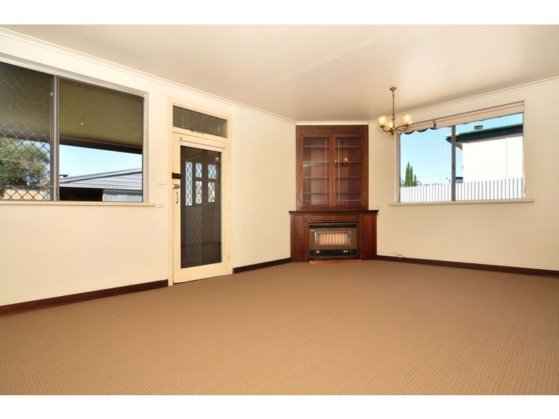 9 Falcon Avenue, Mile End SA 5031