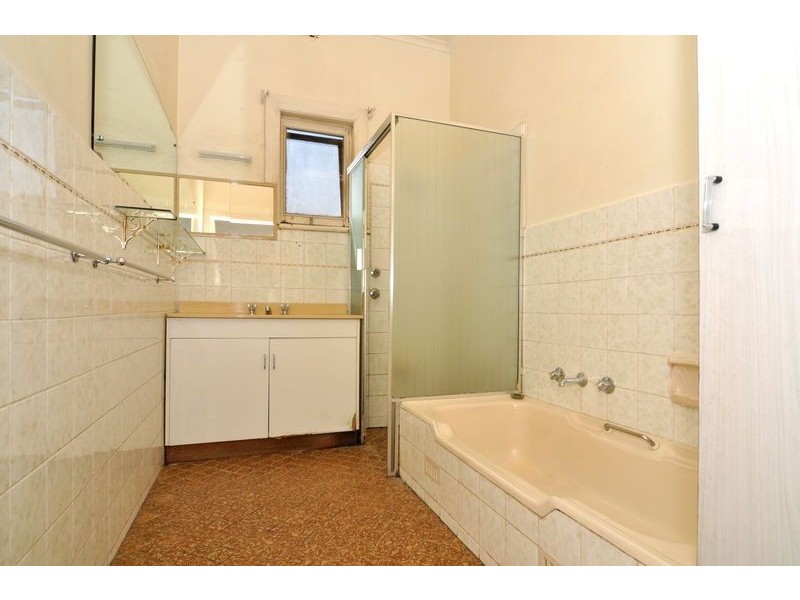 9 Falcon Avenue, Mile End SA 5031