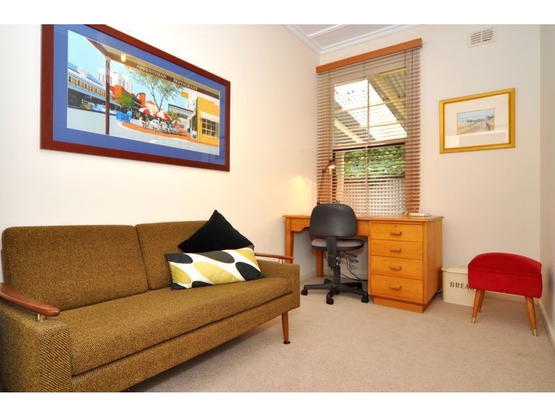 9 Dunrobin Street, Black Forest SA 5035