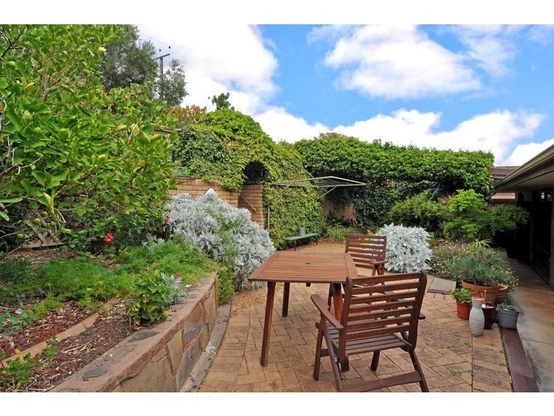 6 Kinnane Crescent, Pasadena SA 5042