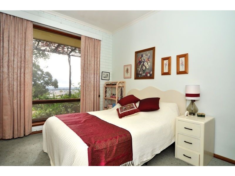 6 Kinnane Crescent, Pasadena SA 5042