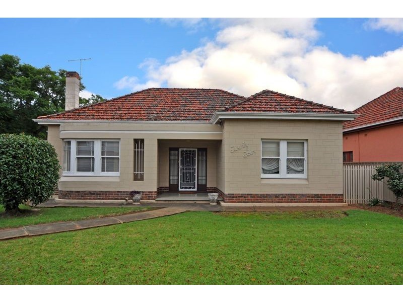 24 Edward St, Cumberland Park SA 5041