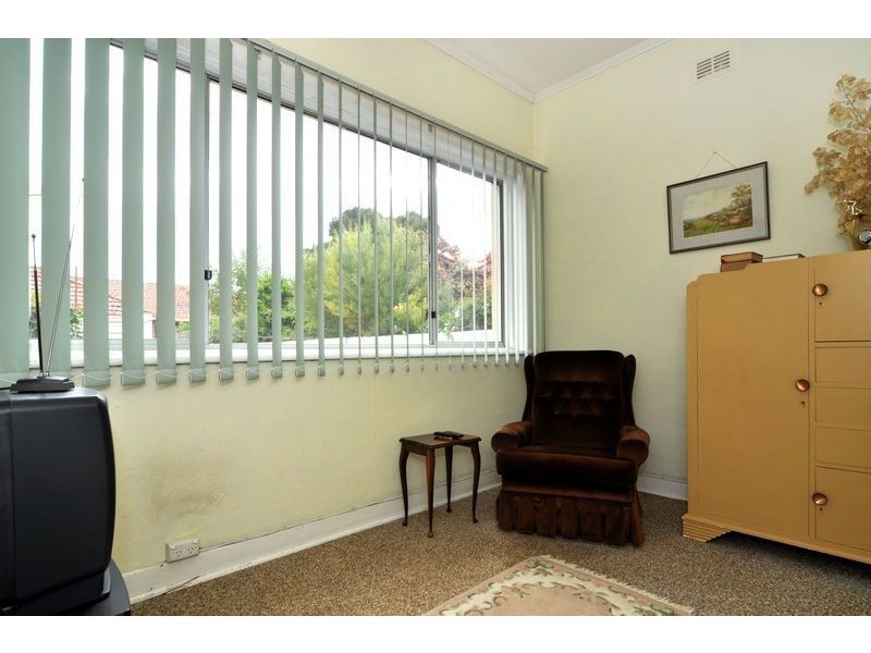 24 Edward St, Cumberland Park SA 5041