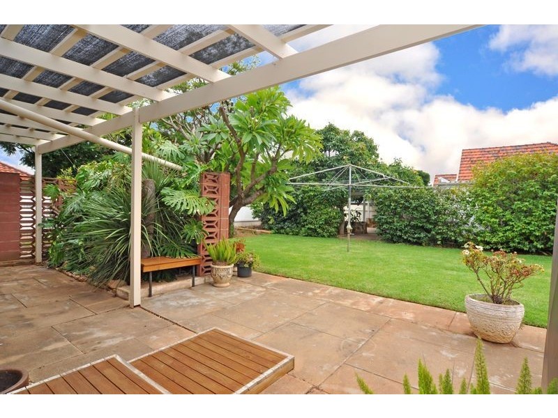 24 Edward St, Cumberland Park SA 5041