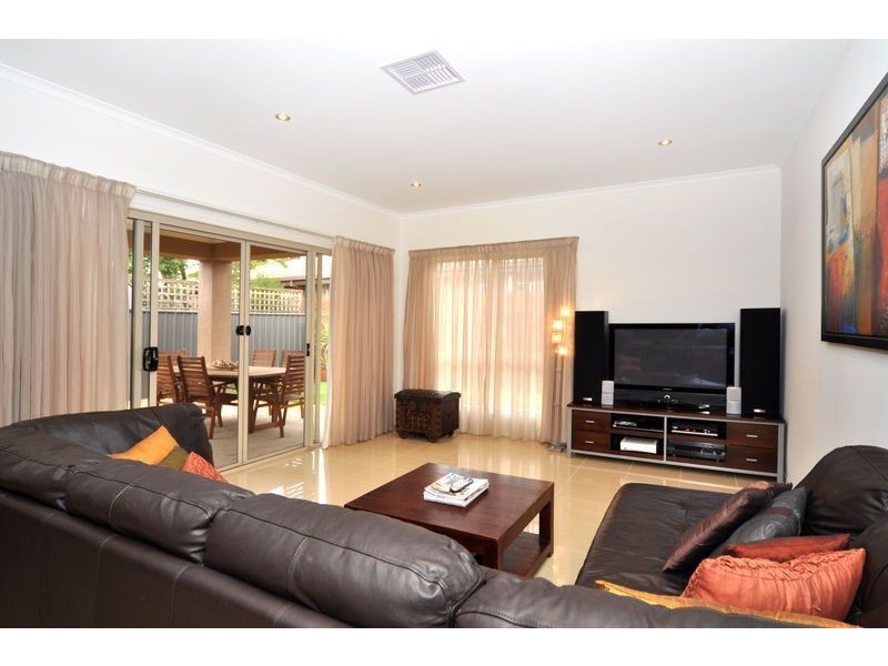 17A Lincoln Avenue, Black Forest SA 5035