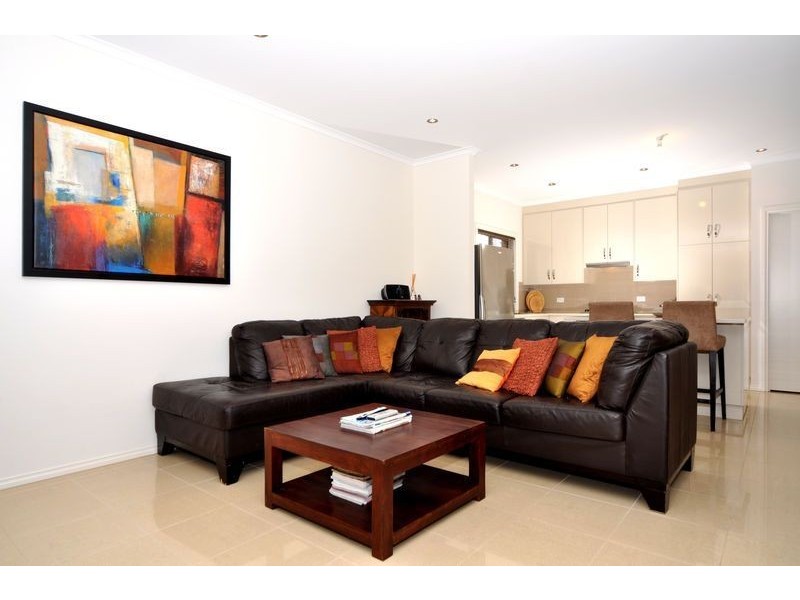 17A Lincoln Avenue, Black Forest SA 5035