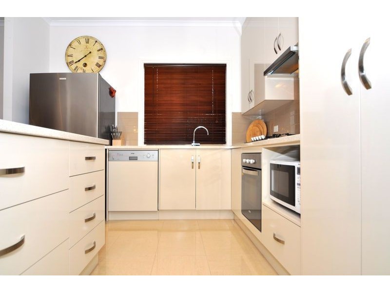 17A Lincoln Avenue, Black Forest SA 5035