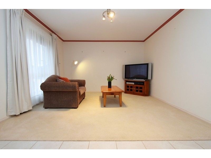 1 Churston Place, Moana SA 5169