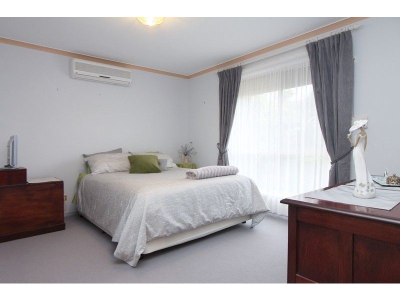 1 Churston Place, Moana SA 5169