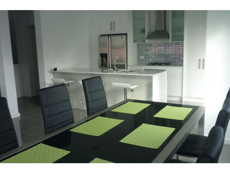 2C College St, Glenelg SA 5045