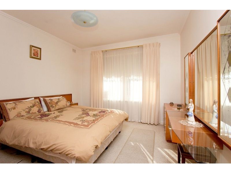 35 Addison Road, Hove SA 5048