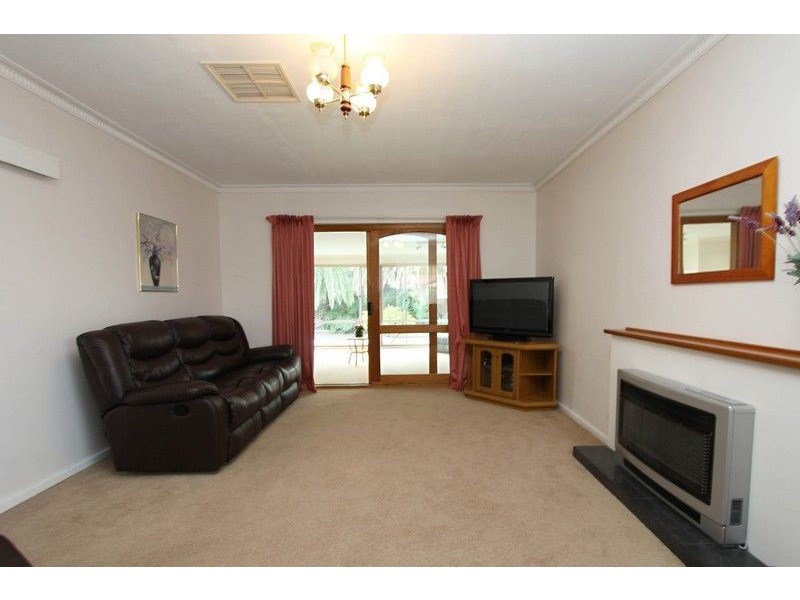 9 Albany Avenue, Port Noarlunga South SA 5167