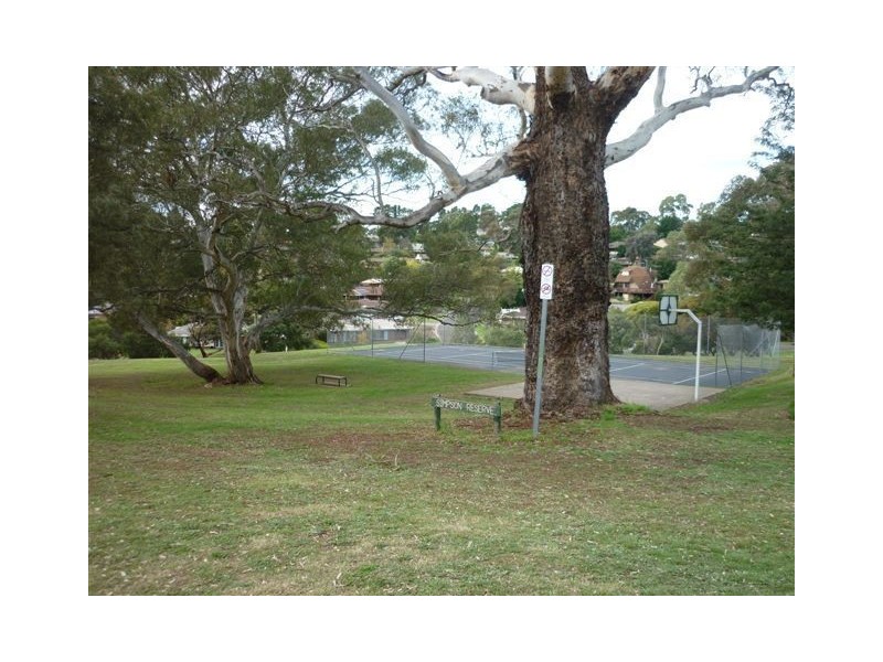 21 Banksia Road, Aberfoyle Park SA 5159