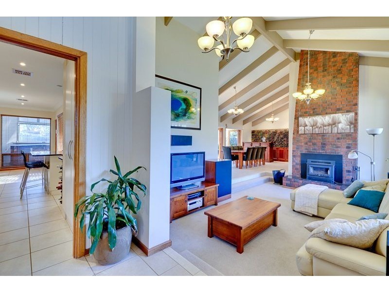 11 Lysander Place, Flagstaff Hill SA 5159