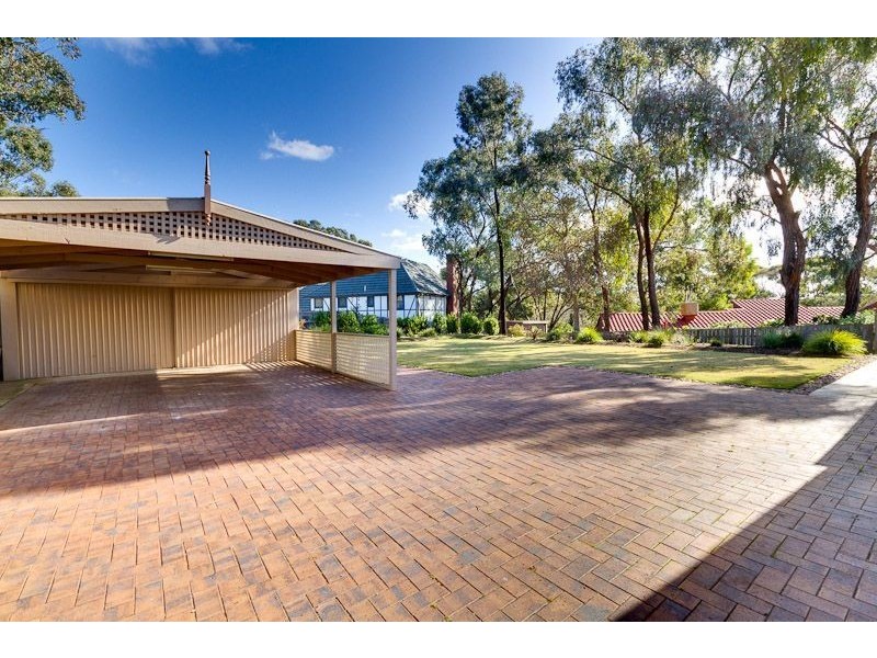 11 Lysander Place, Flagstaff Hill SA 5159