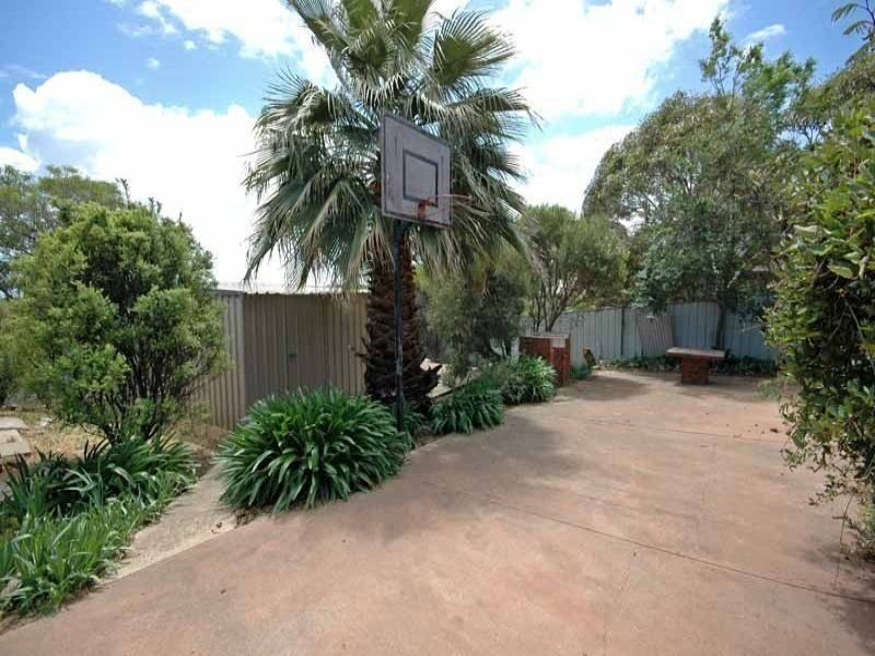 5 Fairhill Street, Hallett Cove SA 5158