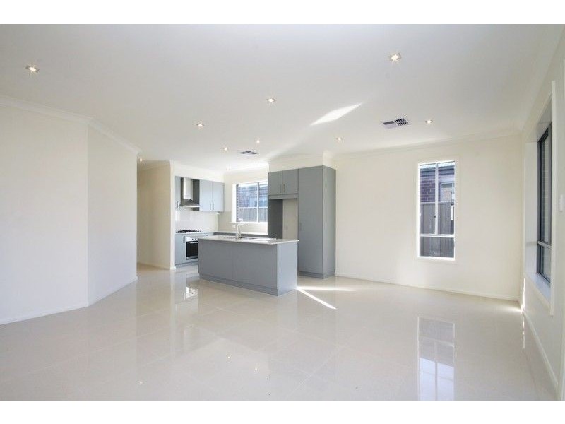 35 & 35a Ormond Avenue, Daw Park SA 5041