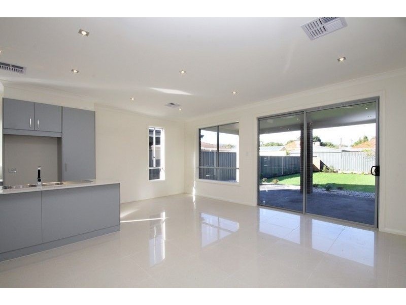 35 & 35a Ormond Avenue, Daw Park SA 5041