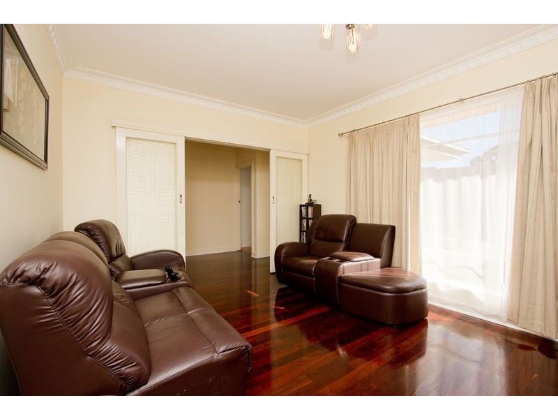 12 Walter St, Melrose Park SA 5039