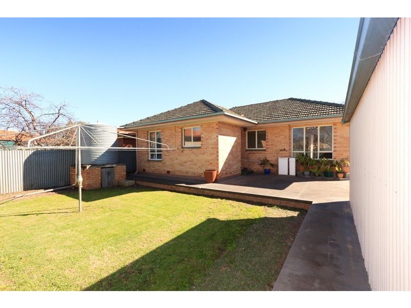 12 Walter St, Melrose Park SA 5039