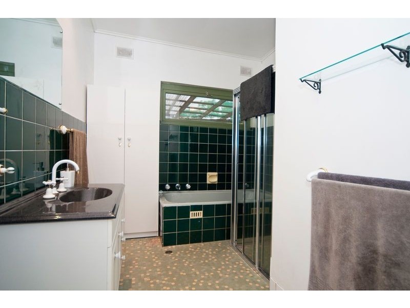 112 Gloucester Avenue, Belair SA 5052