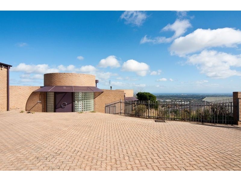 16 Riviera Court, Pasadena SA 5042