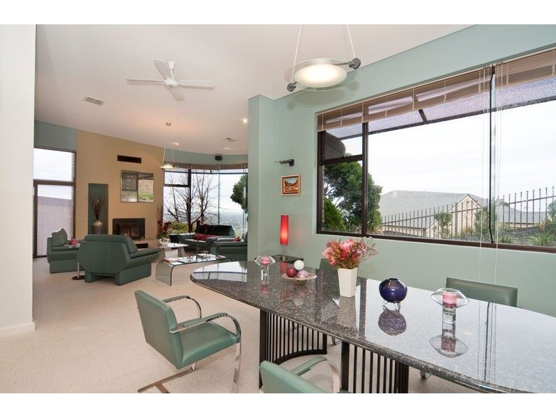 16 Riviera Court, Pasadena SA 5042