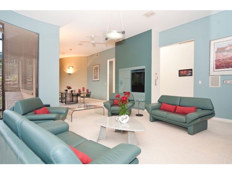 16 Riviera Court, Pasadena SA 5042