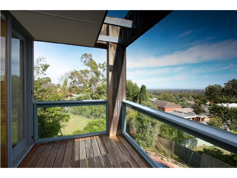 8 Parkers Road, Torrens Park SA 5062