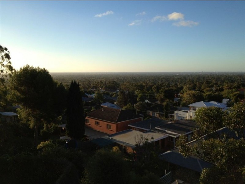 8 Parkers Road, Torrens Park SA 5062