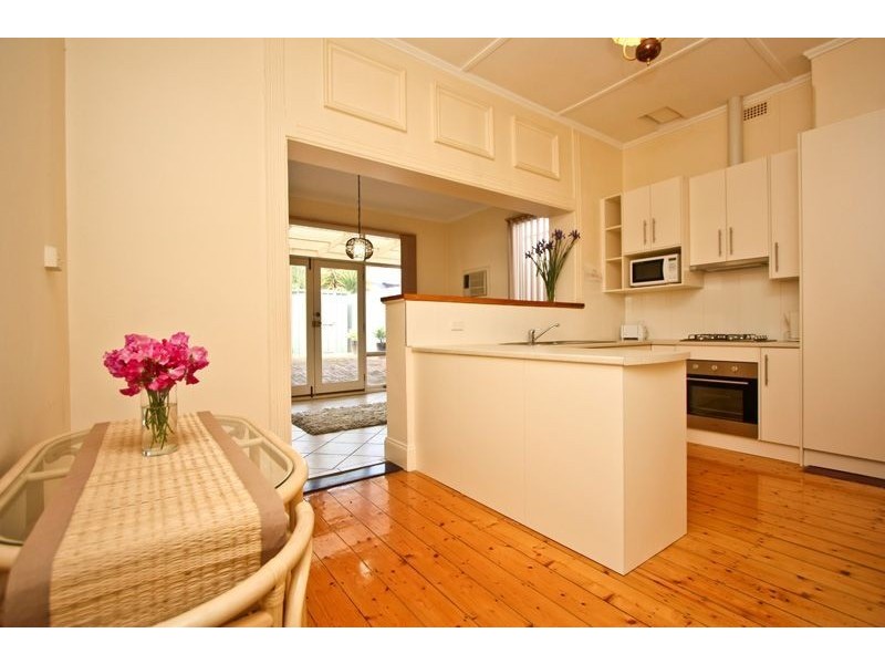 9 South Street, Henley Beach SA 5022