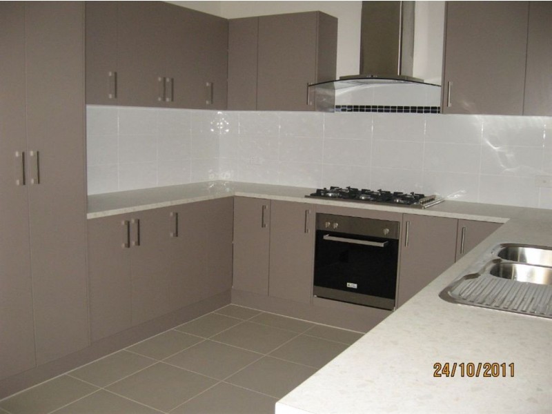 27 Victoria Parade, Mawson Lakes SA 5095