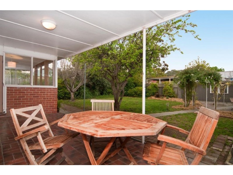 1 Hay Street, Lower Mitcham SA 5062