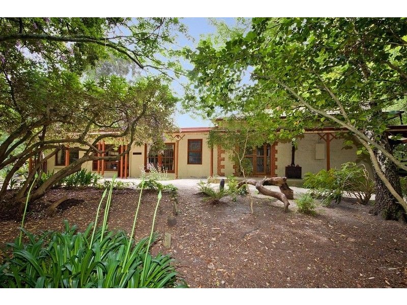 6 Golding Road, Stirling SA 5152