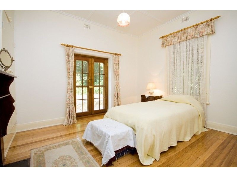 6 Golding Road, Stirling SA 5152