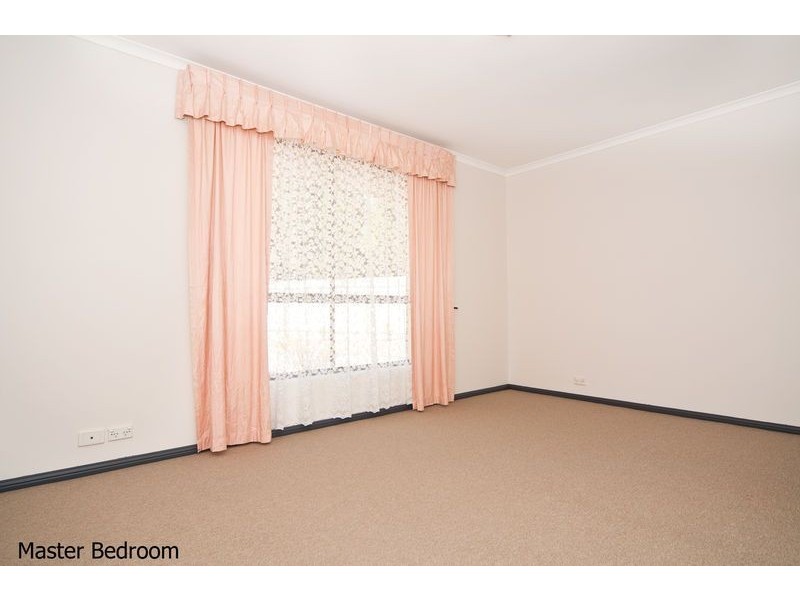 10 Banksia Crescent, Parafield Gardens SA 5107