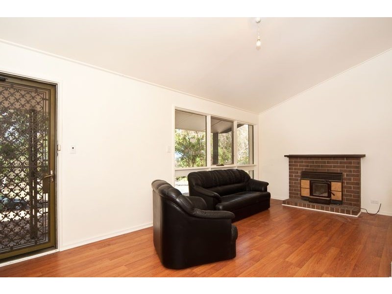 9 Alpine Rd, Happy Valley SA 5159