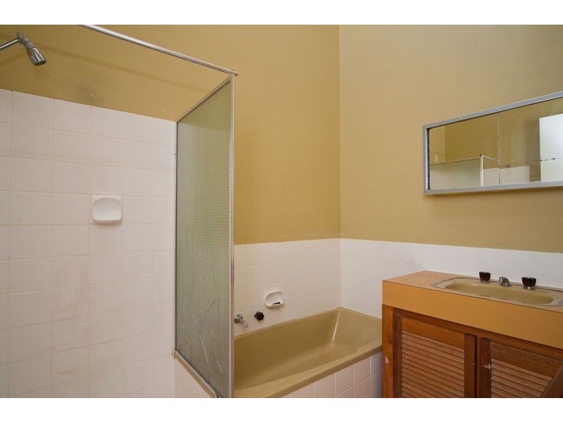9 Alpine Rd, Happy Valley SA 5159