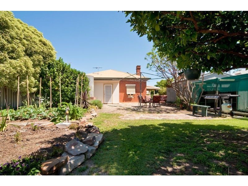 24 Lorraine Avenue, Clarence Park SA 5034